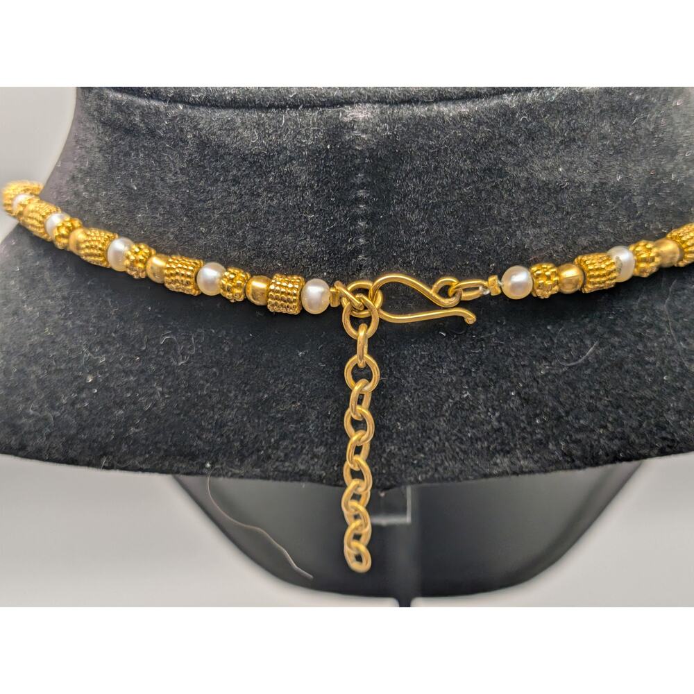 Gold Tone Faux Pearl Beaded Necklace Adjustable Choker 16in - Picture 3 of 8